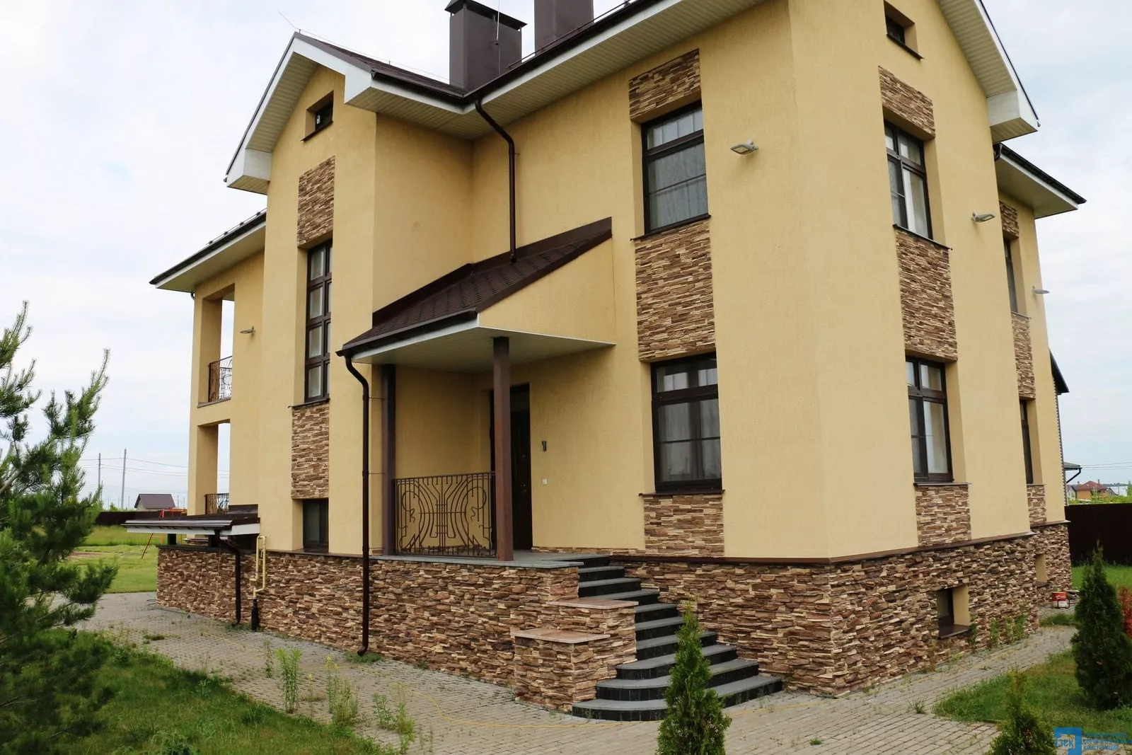 Остекление загородного дома в Новомосковске