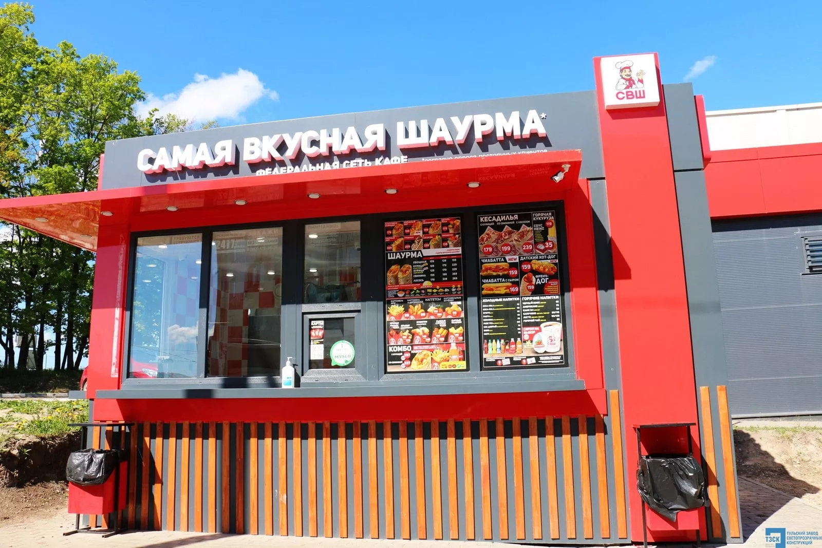 Светопрозрачные конструкции для торговых палаток